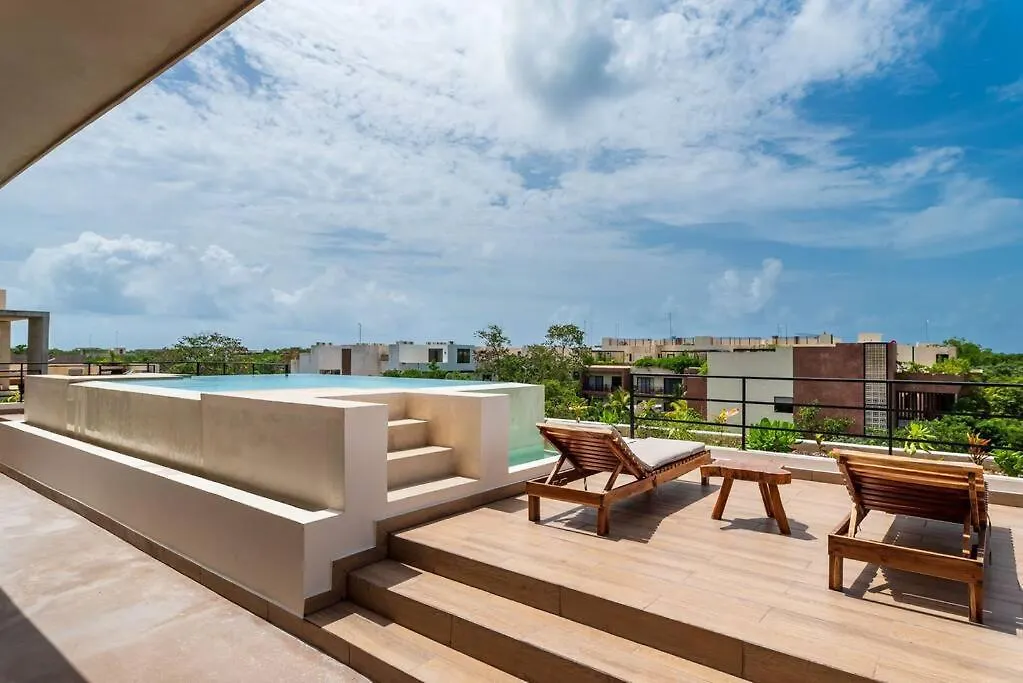 Amazing Rooftop 2Br 2Bathroom Tulum 0*,  Mexico
